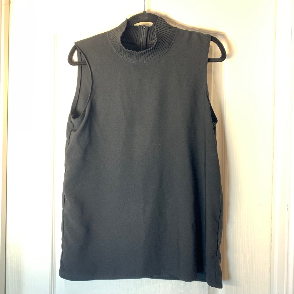 Maison Cinqcent Black Sleeveless Mock Neck Top – Zip Back – M – Minimal Chic - Picture 1 of 9